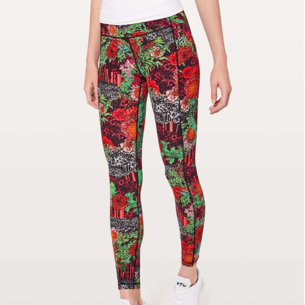 Lululemon - Speed Up Tight - Zen Garden Print - Size 6
